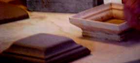 basewithmold.jpg (6159 bytes)